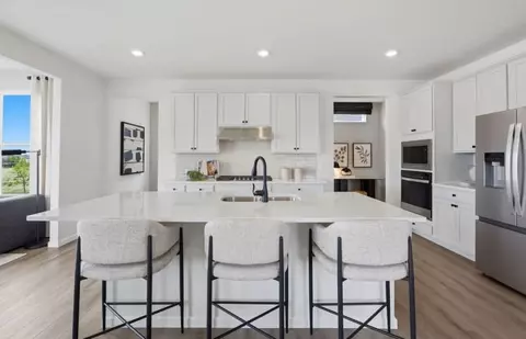 Kitchen - 3163 Vineyard Ln, Aurora, IL 60502 photo 4 of 6