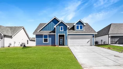 Exterior - 3548 N 33rd St, Broken Arrow, OK 74014 photo 3 of 7