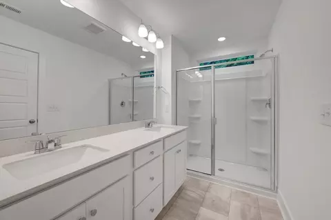 Bath - 2917 Spring Manor Way, Garner, NC 27529 photo 2 of 4