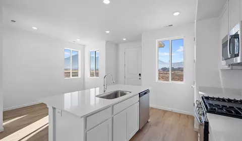 Kitchen - 1338 E 1670 N, Payson, UT 84651 photo 3 of 3