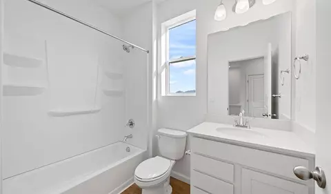 Bath - 1338 E 1670 N, Payson, UT 84651 photo 3 of 4