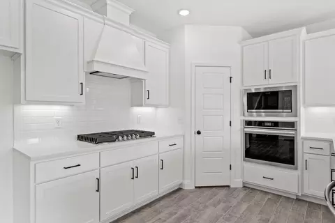 Kitchen - 13701 E 41st, Tulsa, OK 74134 photo 2 of 3