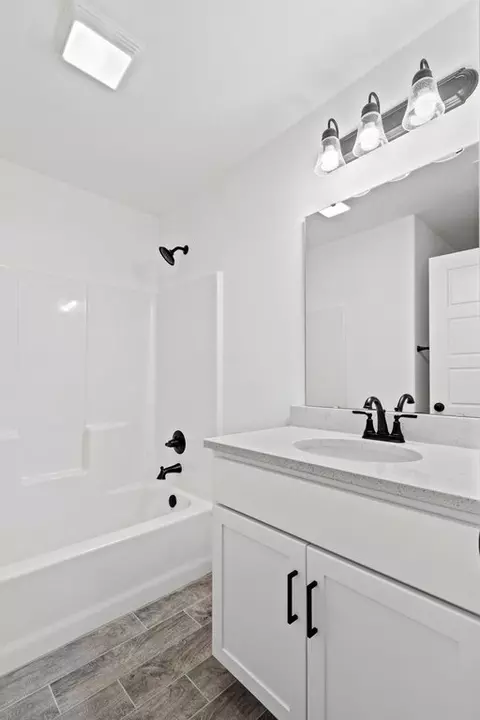 Bath - 13701 E 41st, Tulsa, OK 74134 photo 9 of 9