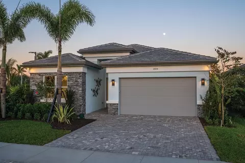 2521 Kingfisher Dr, Naples, FL 34112