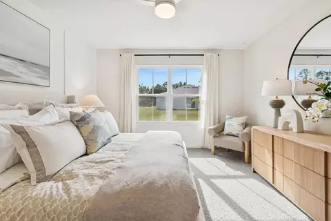 Bedroom - 13894 SW 79th Ave, Ocala, FL 34473 photo 3 of 7