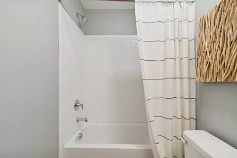 Bath - 13894 SW 79th Ave, Ocala, FL 34473 photo 8 of 8