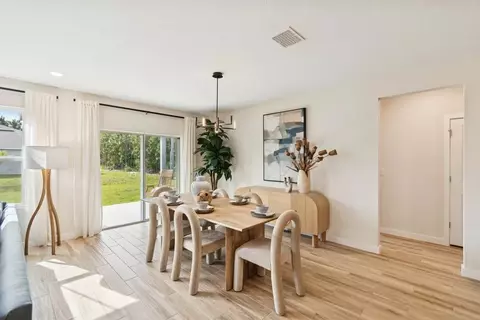 Dining - 13894 SW 79th Ave, Ocala, FL 34473 photo 1 of 3