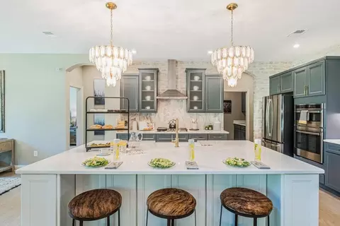 Kitchen - 205 Highway Ave, Ludlow, KY 41016 photo 4 of 6