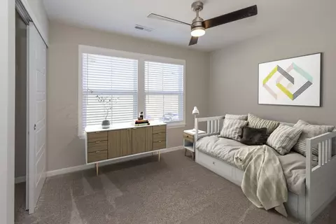 Bedroom - 205 Highway Ave, Ludlow, KY 41016 photo 2 of 6