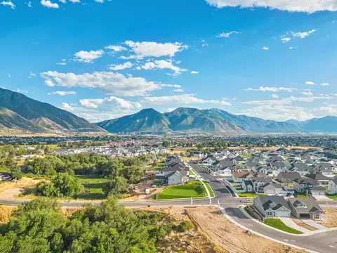 View/Area - 526 N Legend Way, Mapleton, UT 84664 photo 4 of 17