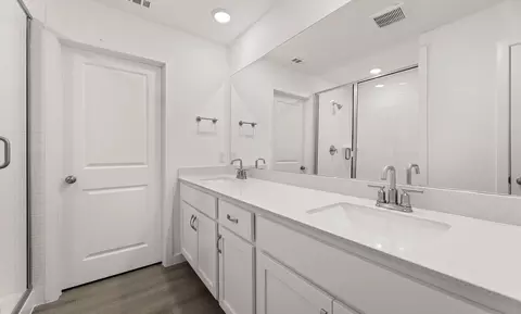 Bath - 3640 Castle Dr, Celina, TX 75009 photo 3 of 7