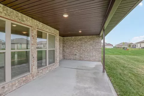 Exterior - 19500 Ridgeview Rd, Spring Hill, KS 66083 photo 5 of 7