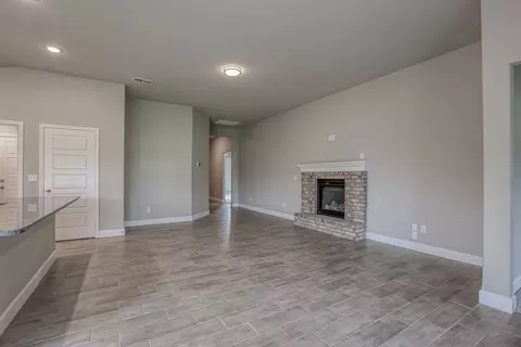 Living - 19500 Ridgeview Rd, Spring Hill, KS 66083 photo 3 of 6