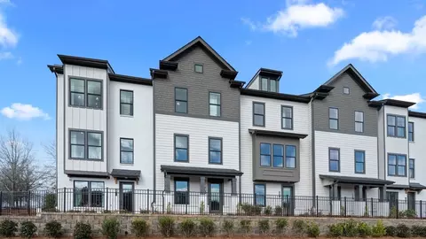 1875 Marisol Cir, Kennesaw, GA 30144