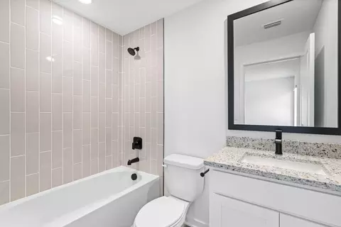 Bath - 2354 Ainsworth Ave, Spring Hill, FL 34609 photo 1 of 2