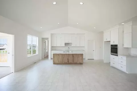 333 Amber Dr, Lititz, PA 17543