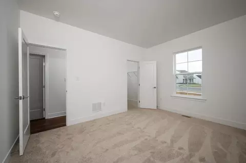 Bedroom - 333 Amber Dr, Lititz, PA 17543 photo 2 of 3