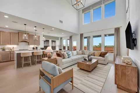 Living - 12504 Sasky Rd, Fort Worth, TX 76131 photo 3 of 5