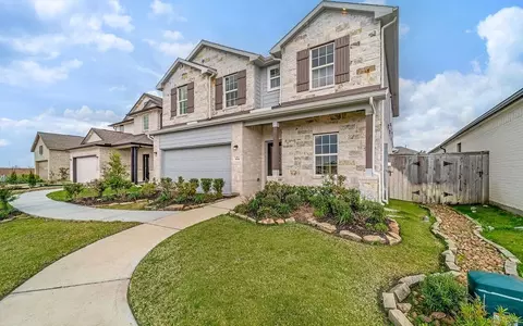 Exterior - 3618 Compass Pointe Ct, Angleton, TX 77515 photo 10 of 14