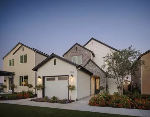 Exterior - 2785 Ruby Port St, Tulare, CA 93274 photo 3 of 9