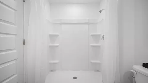 Bath - 102 Sabel Ct, Guyton, GA 31312 photo 3 of 7