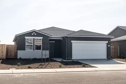 569 Riley Ave, Chowchilla, CA 93610