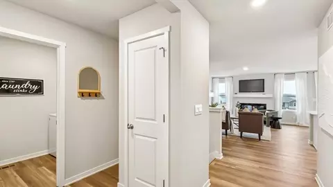 Entry Way - 920 Northview Dr, Waukee, IA 50263 photo 2 of 2