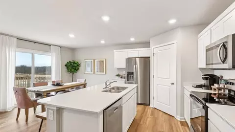 Kitchen - 920 Northview Dr, Waukee, IA 50263 photo 2 of 7