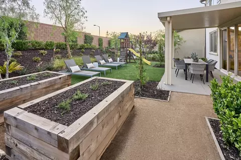 Exterior - 5533 Kiwi Ct, Banning, CA 92220 photo 8 of 9