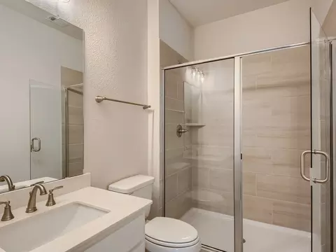 Bath - 4805 Triadic Ln, Prosper, TX 75078 photo 2 of 10