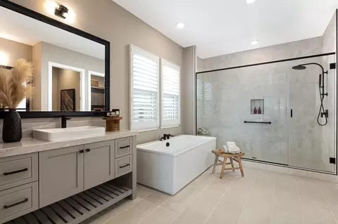 Bath - 3171 Boca Way, Tracy, CA 95377 photo 2 of 3