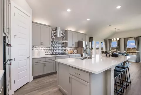Kitchen - 868 Silver Fox, Cibolo, TX 78108 photo 2 of 5