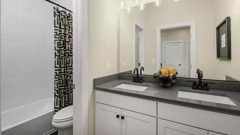 Bath - 20195 Northpark Dr, Ashburn, VA 20147 photo 2 of 2
