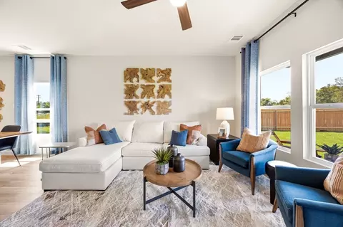 Living - 317 Declan St, Springtown, TX 76082 photo 5 of 5