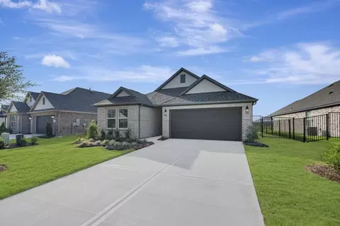 13925 Baikal Manor Dr, Santa Fe, TX 77510