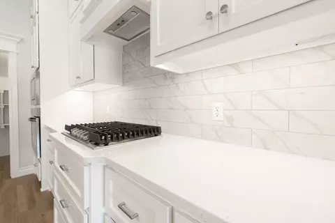 Kitchen - 2920 E Northampton St, Broken Arrow, OK 74014 photo 3 of 7