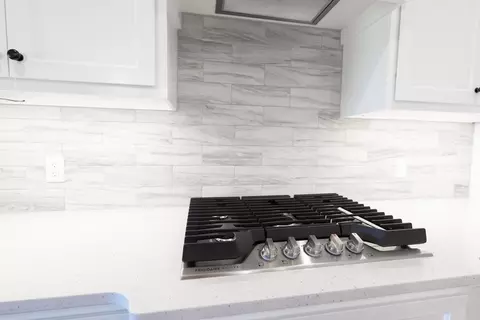 Kitchen - 2920 E Northampton St, Broken Arrow, OK 74014 photo 6 of 7