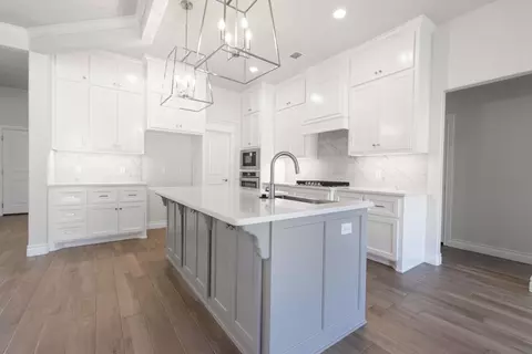 Kitchen - 2920 E Northampton St, Broken Arrow, OK 74014 photo 1 of 7