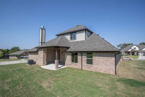 Exterior - 2920 E Northampton St, Broken Arrow, OK 74014 photo 29 of 36