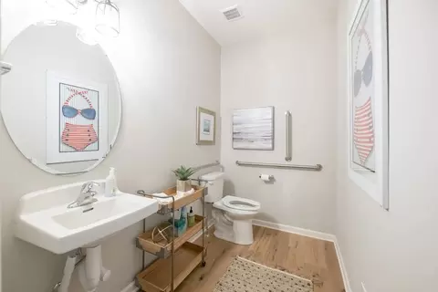 Bath - 333 Amber Dr, Lititz, PA 17543 photo 1 of 4