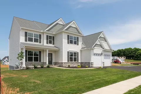 Exterior - 333 Amber Dr, Lititz, PA 17543 photo 11 of 17