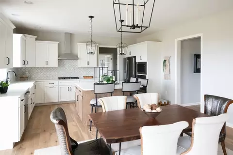 Kitchen - 333 Amber Dr, Lititz, PA 17543 photo 2 of 3