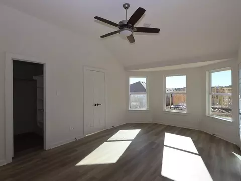 Bedroom - 810 Ridgewood Cliffs Ct, Willis, TX 77378 photo 1 of 5