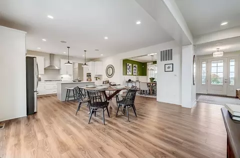 Dining - 200 Shyla Ct, Monroe, OH 45050 photo 3 of 5