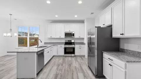 Kitchen - 348 Pearson Rd, Easley, SC 29642 photo 6 of 8