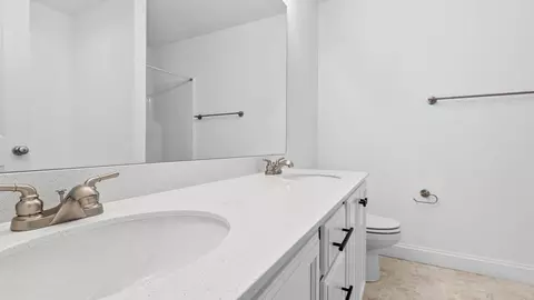 Bath - 348 Pearson Rd, Easley, SC 29642 photo 8 of 9