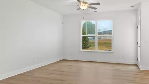 Living - 348 Pearson Rd, Easley, SC 29642 photo 2 of 4