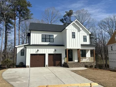 2400 Eagle Shot Ct, Fuquay-varina, NC 27526