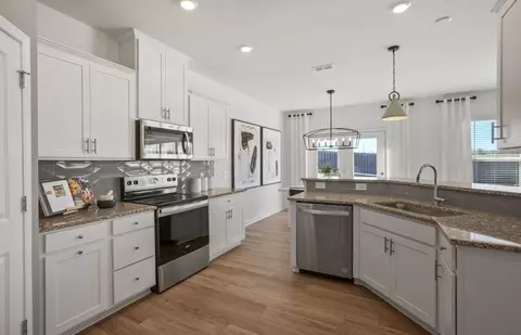 Kitchen - 3810 Pee Dee St, Monroe, NC 28110 photo 4 of 7