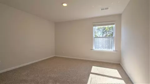 Bedroom - 1104 Golf Dr, Roebuck, SC 29376 photo 3 of 15